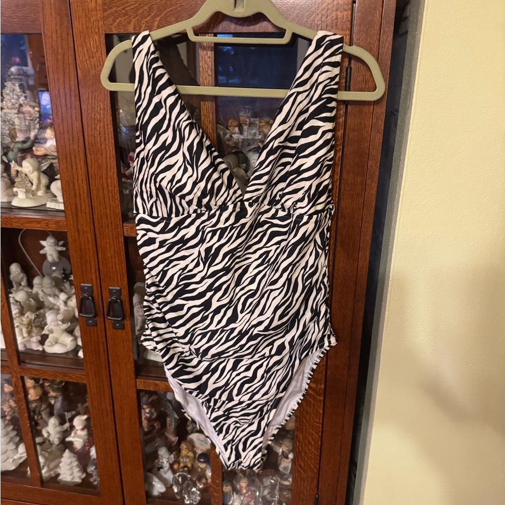 Old Navy Black & White Zebra-Print One-Piece Swimsuit